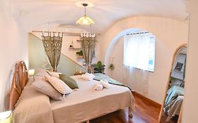 De Natura Partenope - Boutique Home